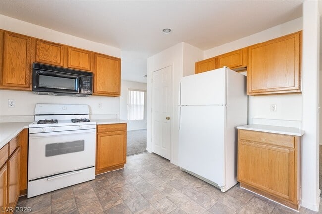 Building Photo - 1300 Swanbrooke Dr