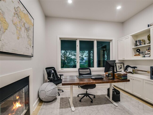 Building Photo - 4704 Monte Carmelo Pl