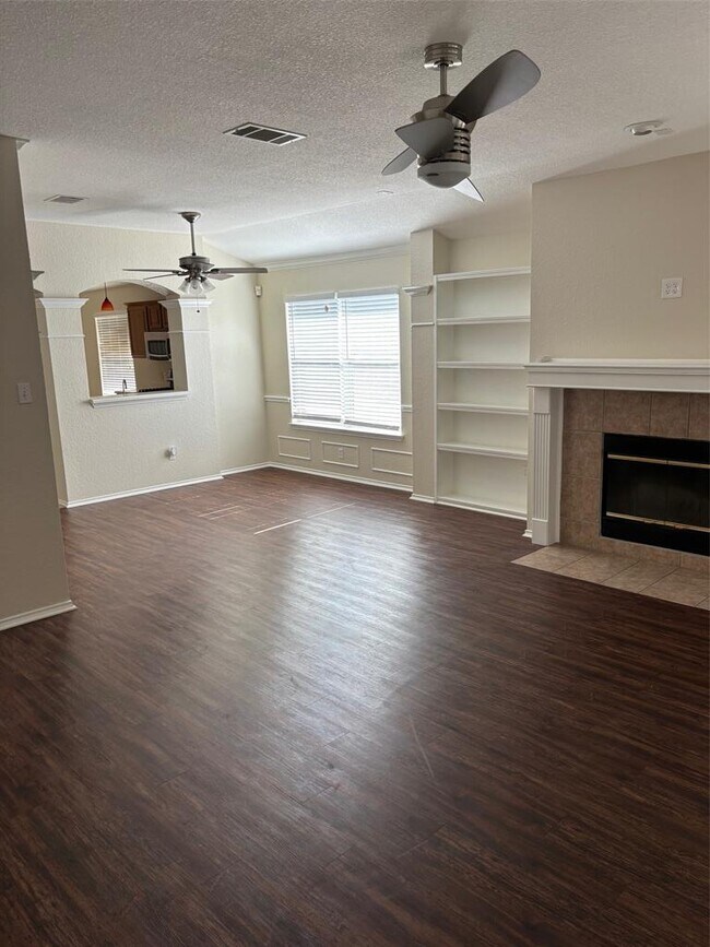 Building Photo - 1403 Haley Gray Dr