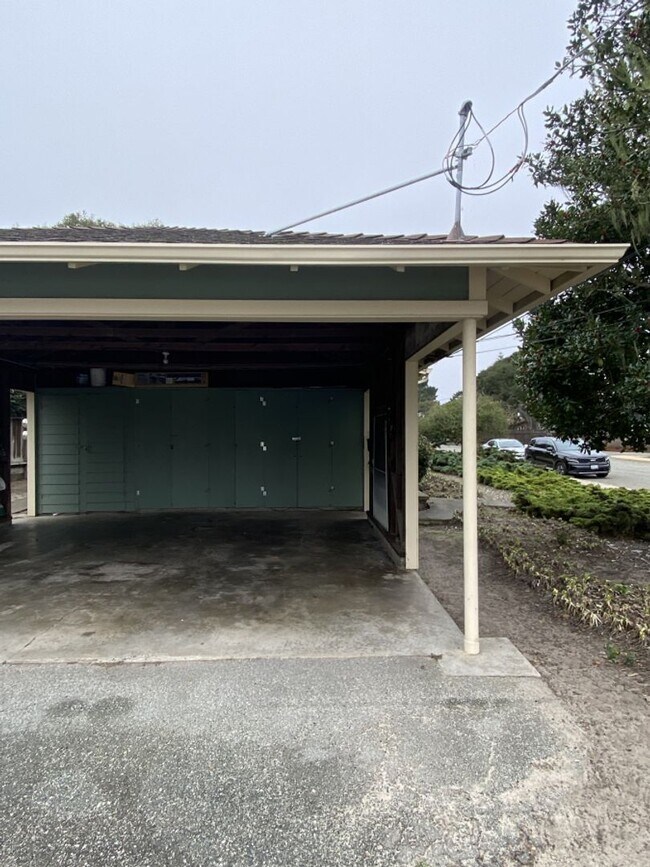 Building Photo - 635 Gibson Ave