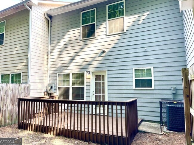 Building Photo - 6938 Rogers Point