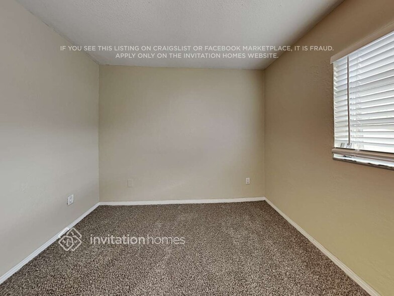 Building Photo - 14298 Hetrick Cir S