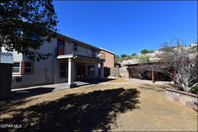 Building Photo - 7301 Corona Del Sol Dr