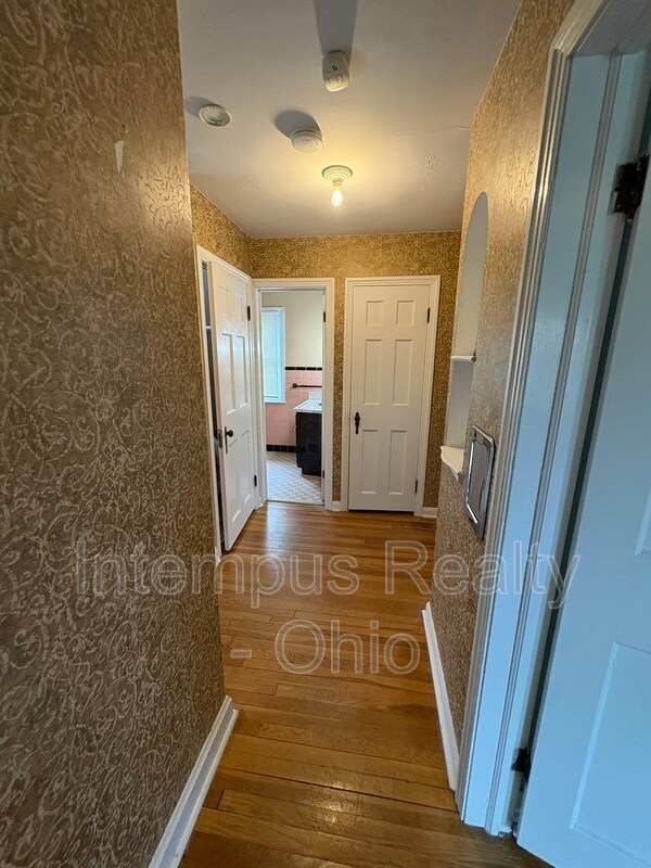 Building Photo - 3882 Faversham Rd