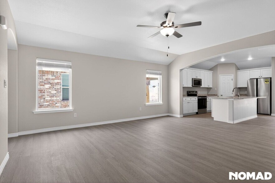 Building Photo - 1409 Bajada St