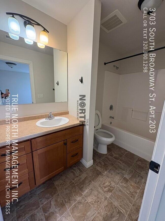 Building Photo - 3703 S Broadway St