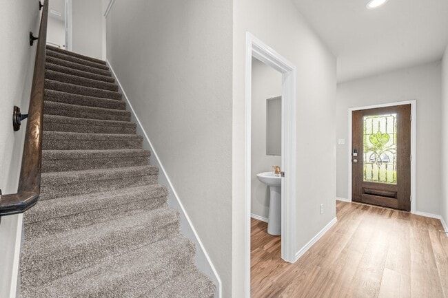 Building Photo - 16868 Pink Wintergreen Dr