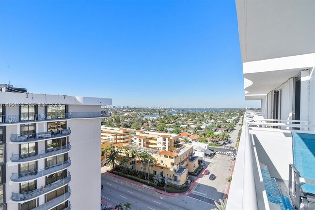 Building Photo - 8911 Collins Ave