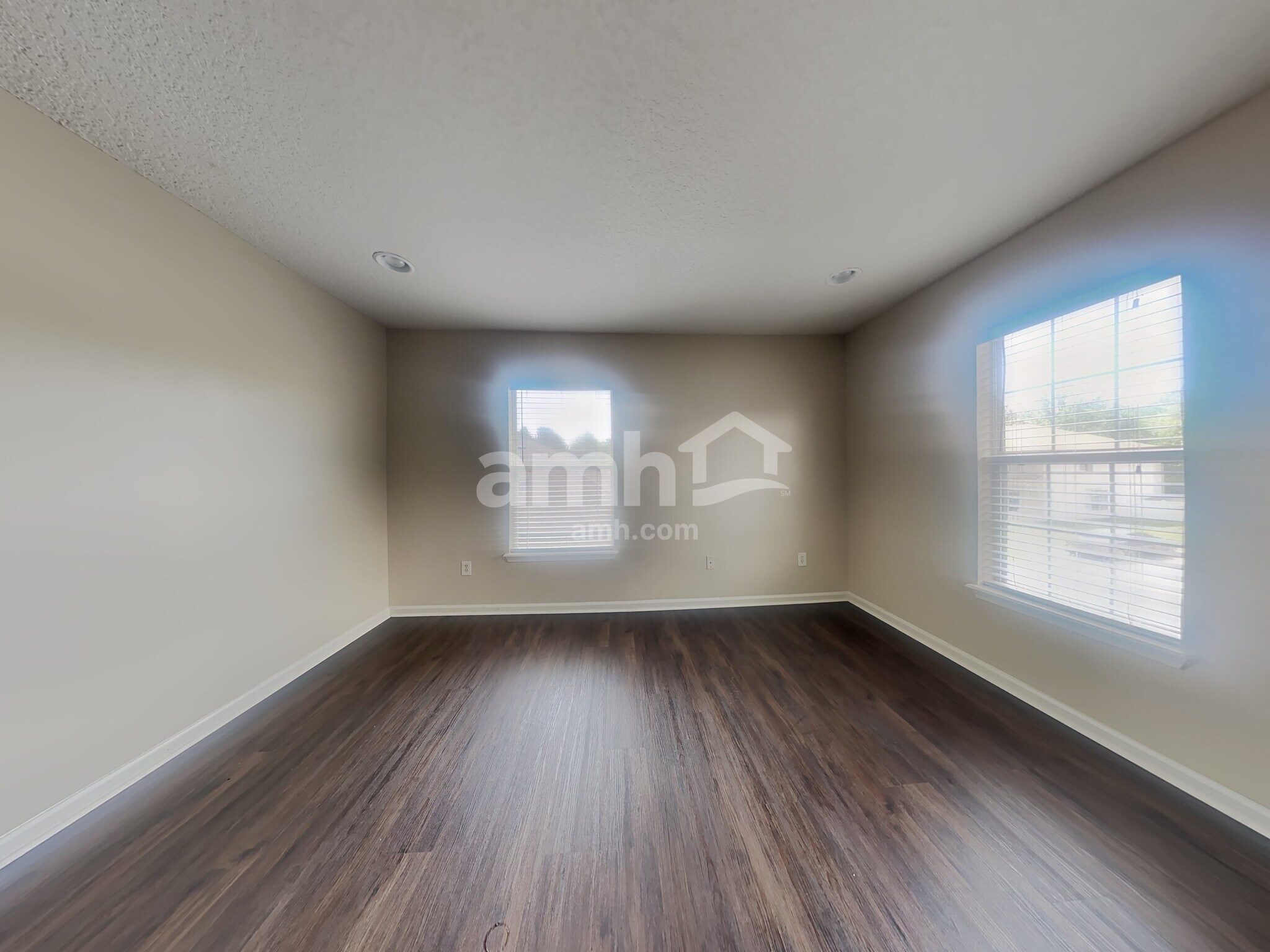 Building Photo - 2830 Harvest Moon Dr