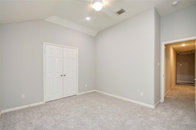 Building Photo - 6411 Hope Wood Mills Dr