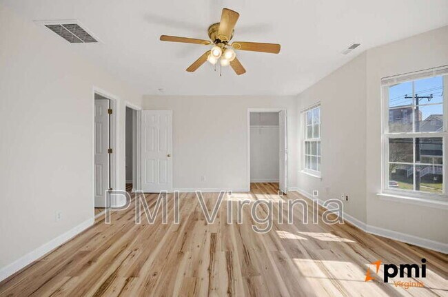 Building Photo - 831 Marshall Ave