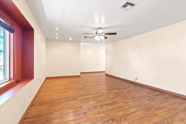Building Photo - Status: Accepting Applications