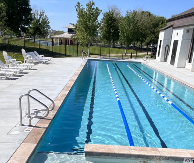 Building Photo - FOR LEASE IN SUGAR MILL POND!