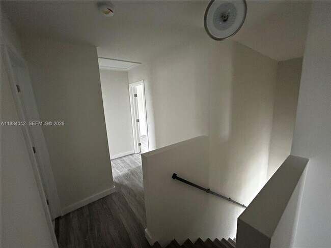 Building Photo - 4429 SW 21st St