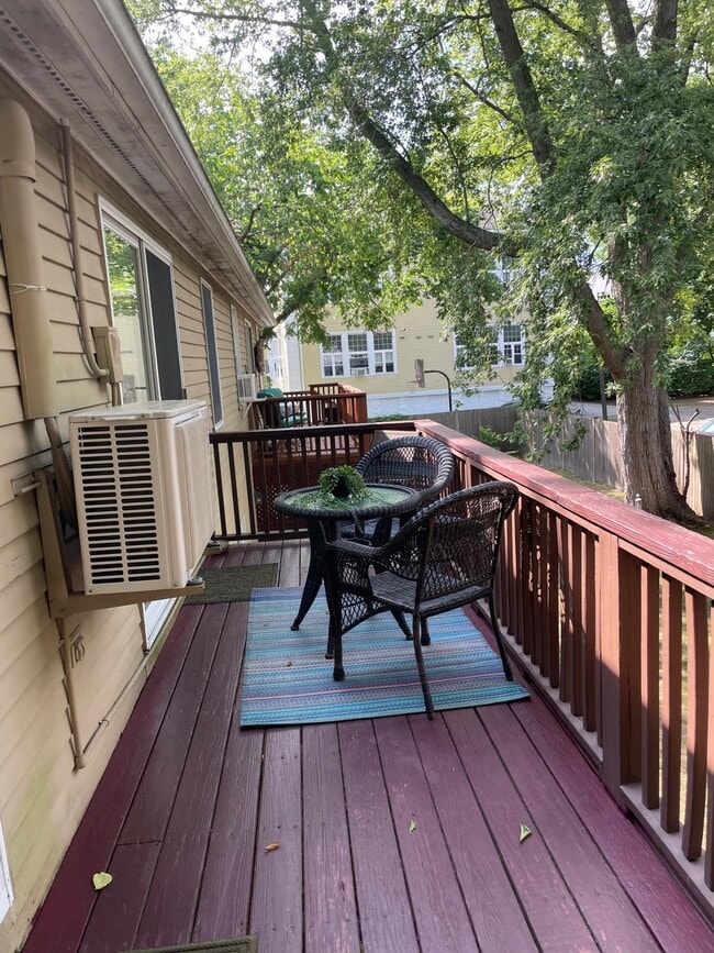 Building Photo - 12 Water St