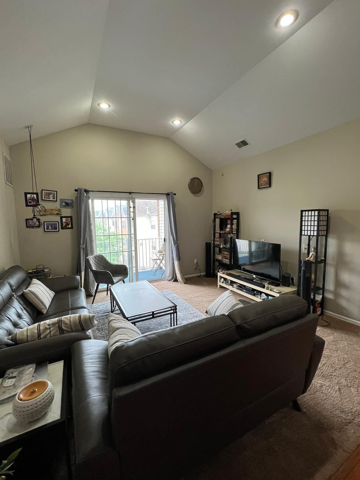 Building Photo - 933 Del Negro Ct