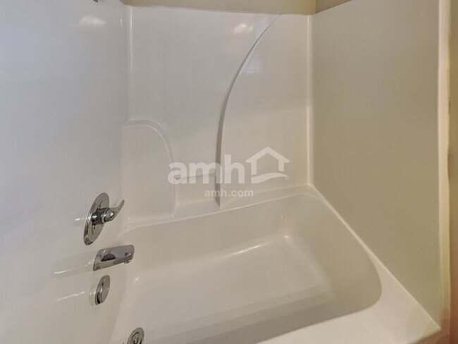 Building Photo - 116 Ruland Cir