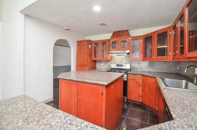 Building Photo - 11517 Bannister Ln