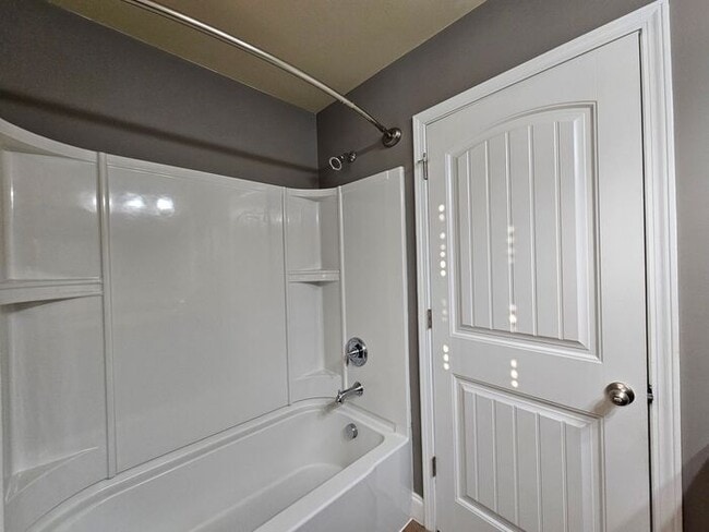 Building Photo - Beautiful Wellesley Home with a Corner Lot