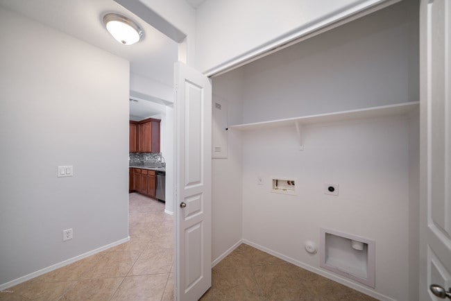 Building Photo - 1774 W Pelican Dr