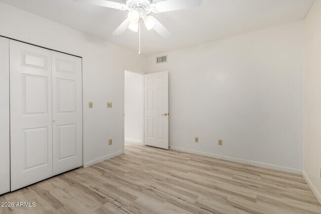 Building Photo - 14428 N Lariat Ln