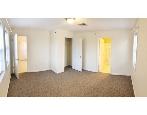 Building Photo - 415 Willard St