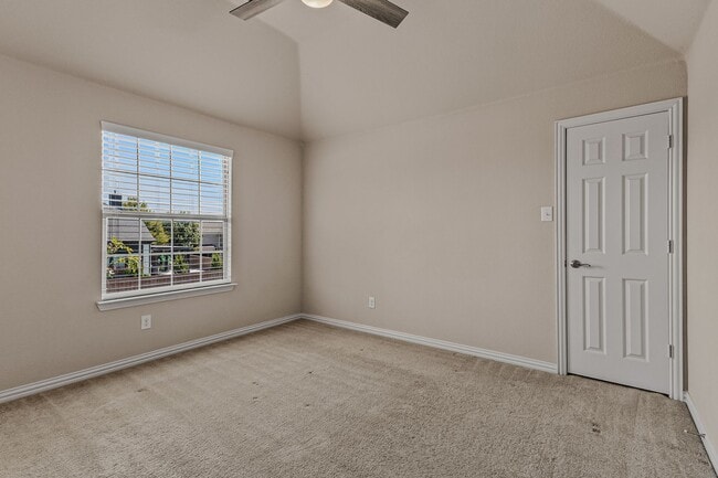 Building Photo - 14020 Sparrow Hill Dr