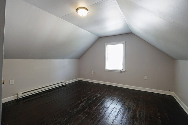 Building Photo - 3907 Peyton Ave