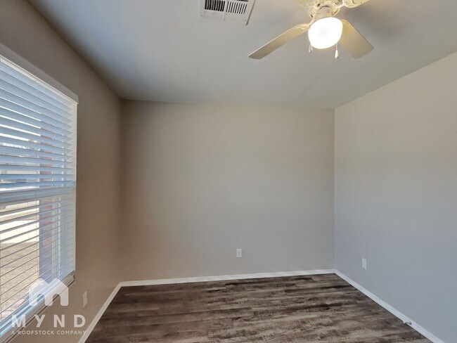 Building Photo - 1114 Flint Way