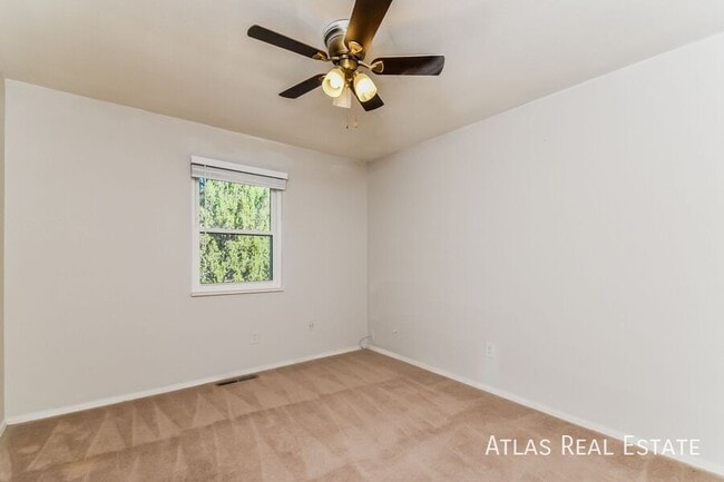 Building Photo - 2975 Montebello Dr W