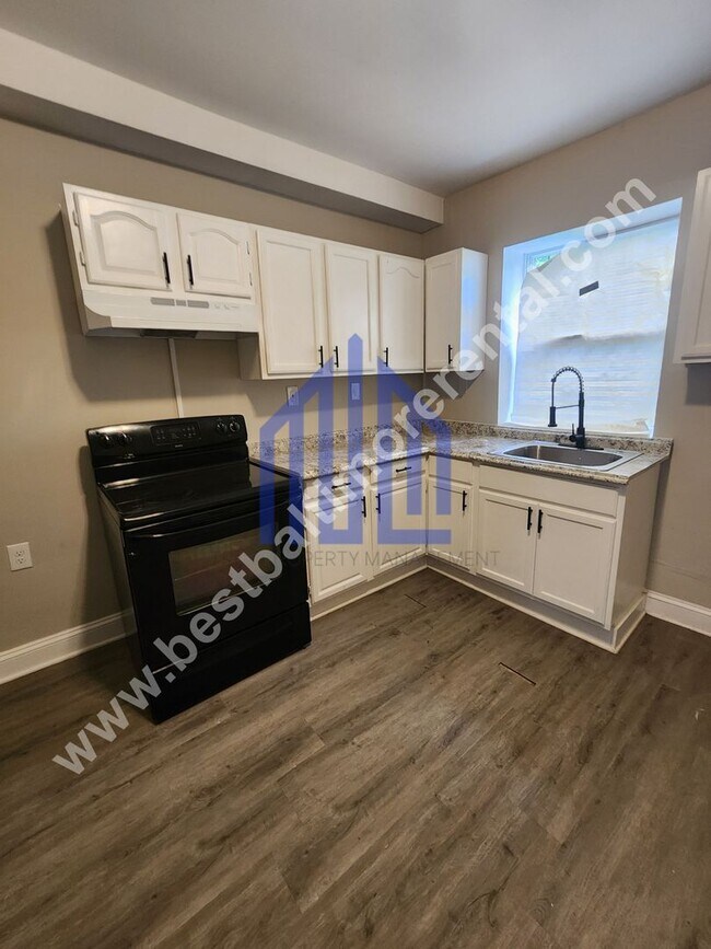Building Photo - 3 bed 1 bath Home in West Baltimore
