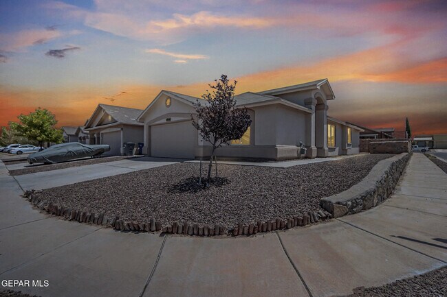 Building Photo - 4800 Kiko A Fierro Dr