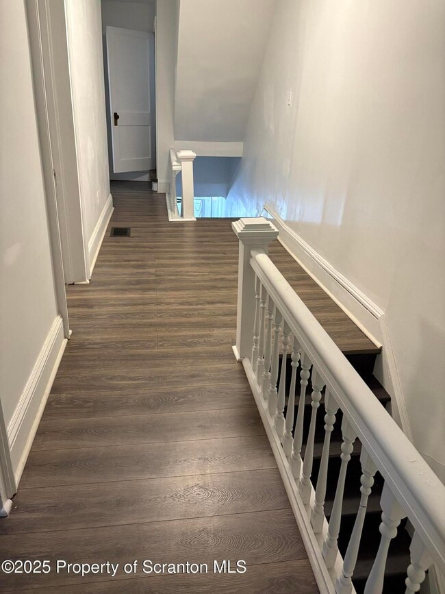 Building Photo - 31 Washington St