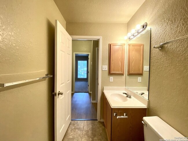 Building Photo - 12647 Point Summit