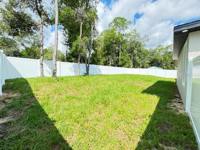 Building Photo - 10032 N Deltona Blvd