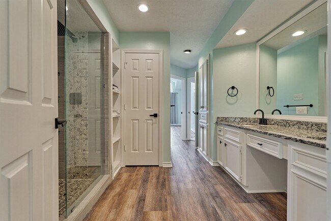 Building Photo - 2109 Gunwale Cir