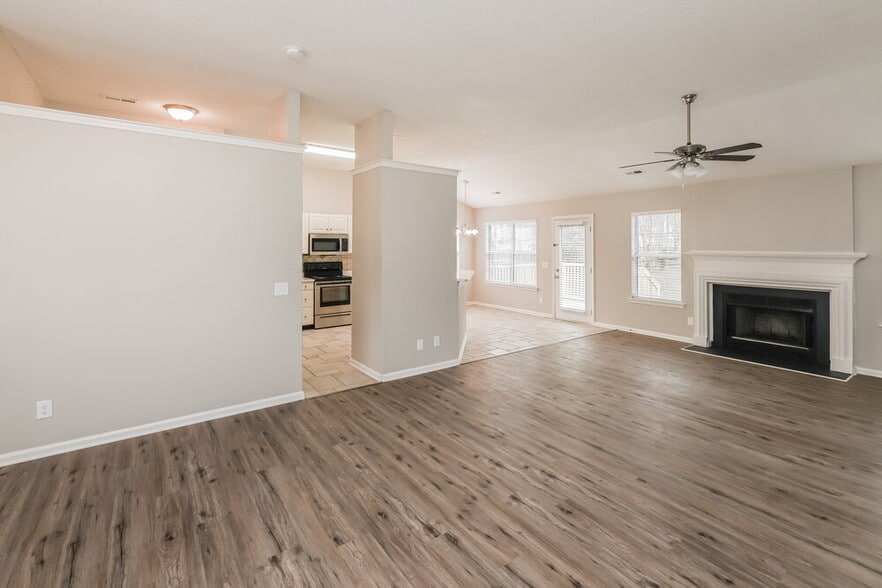 Building Photo - 3913 Leghorn Ct