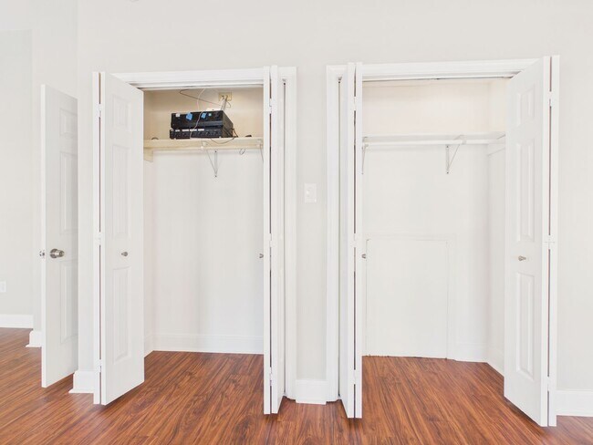 Building Photo - 1017 N Front St