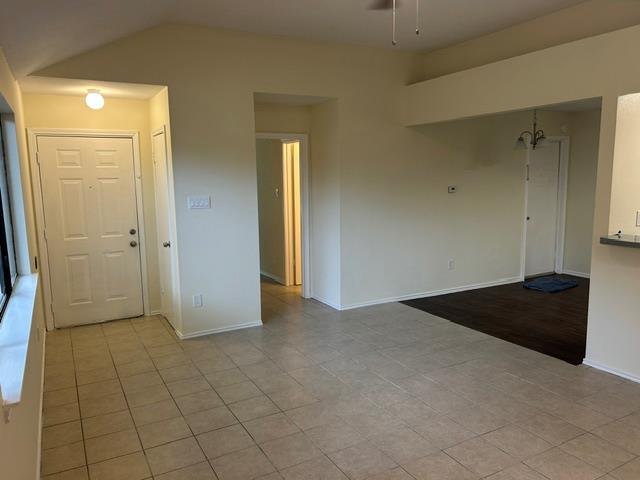 Building Photo - 825 Mica Ln