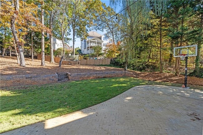 Building Photo - 3713 Lake Edge Dr