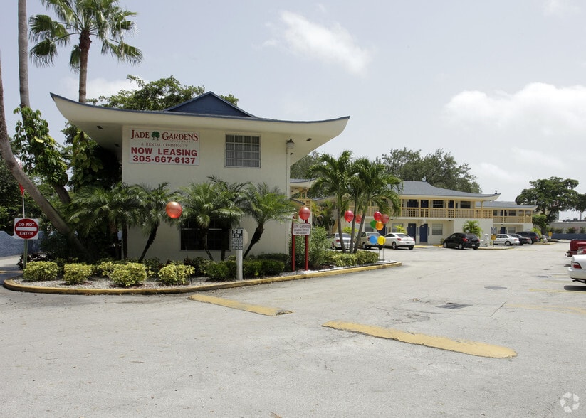 Jade Gardens - Jade Gardens Apartments