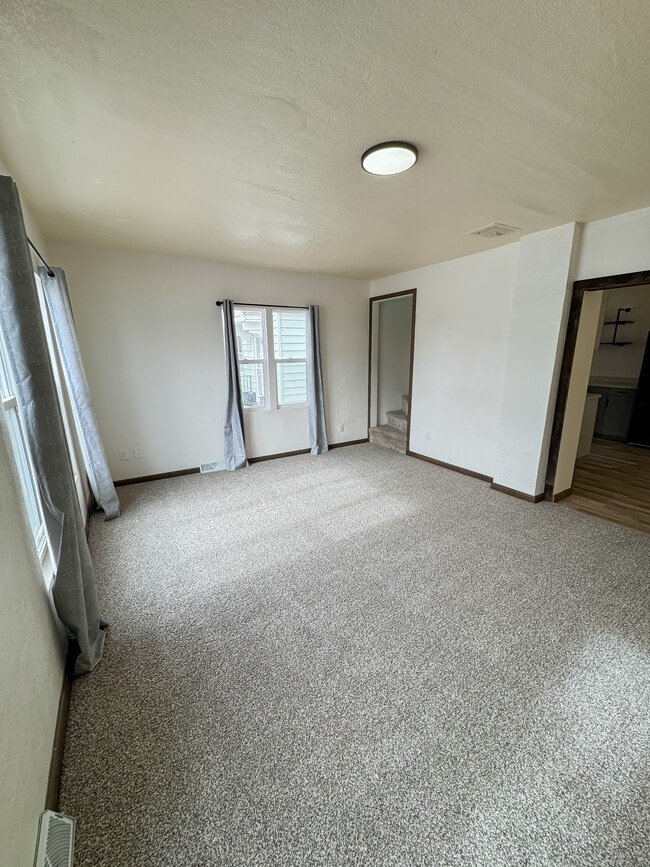 Building Photo - Rustic Farmhouse