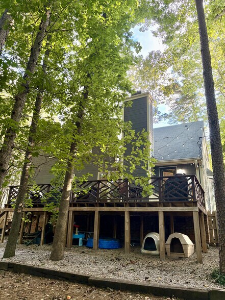 Building Photo - 1433 Greenside Dr