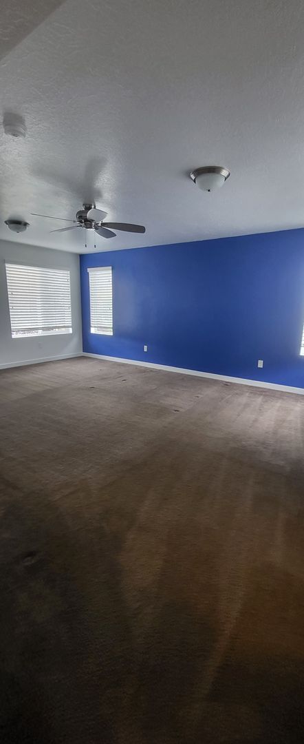 Building Photo - 5332 Silver Clover Ln