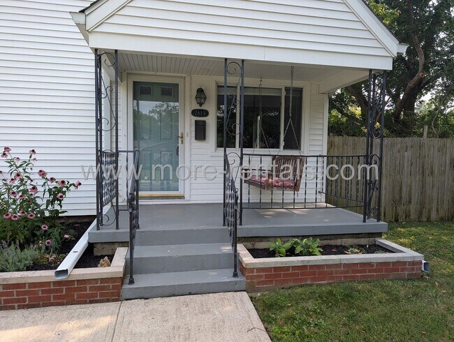 Building Photo - Remodeled house in Upper Arlington Schools