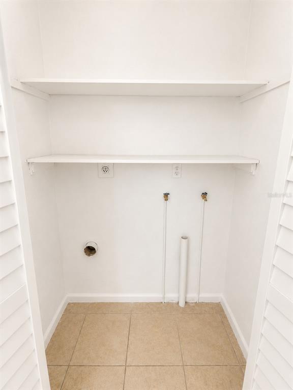 Building Photo - 1632 NE 71st Pl