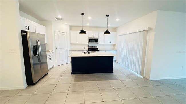 Building Photo - 3058 Cadence Sound Ln
