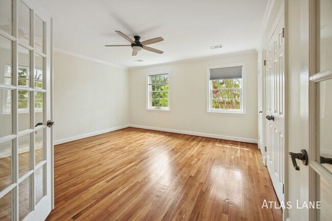Building Photo - Professionally Managed Home In Gated  Comm...