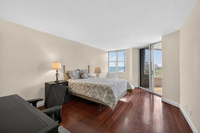 Building Photo - 5200 N Ocean Dr