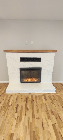 Building Photo - 21605 NE 83rd St